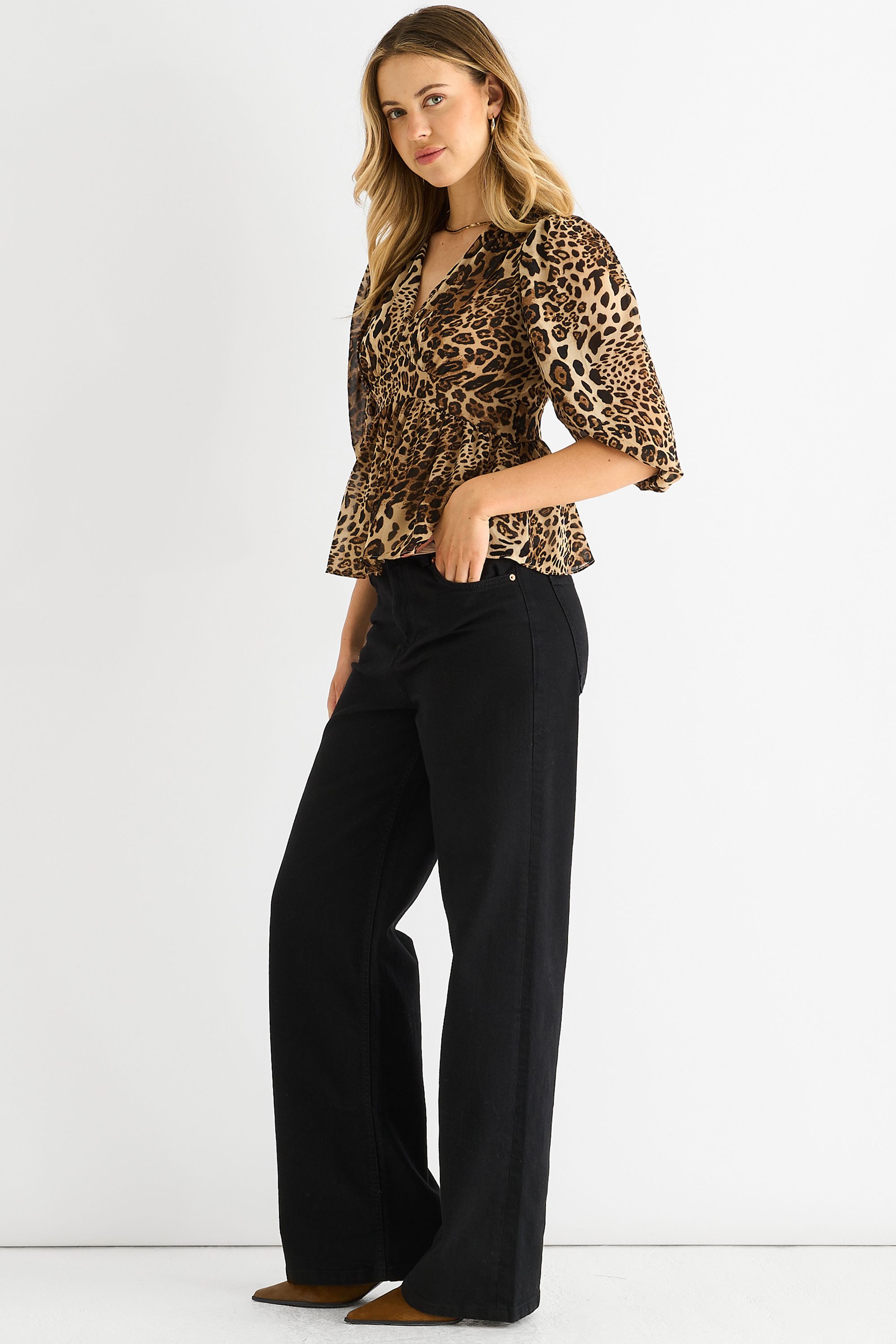 Gini London Women's Brown Animal Print V Neck Peplum Blouse
