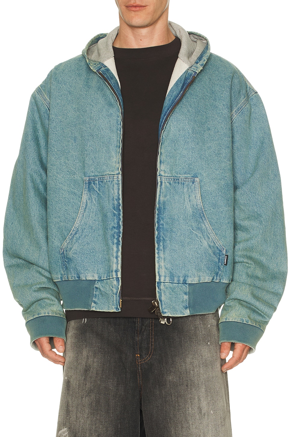VETEMENTS Hooded Workwear Denim Jacket in Vintage Mid Blue - Blue. L also in