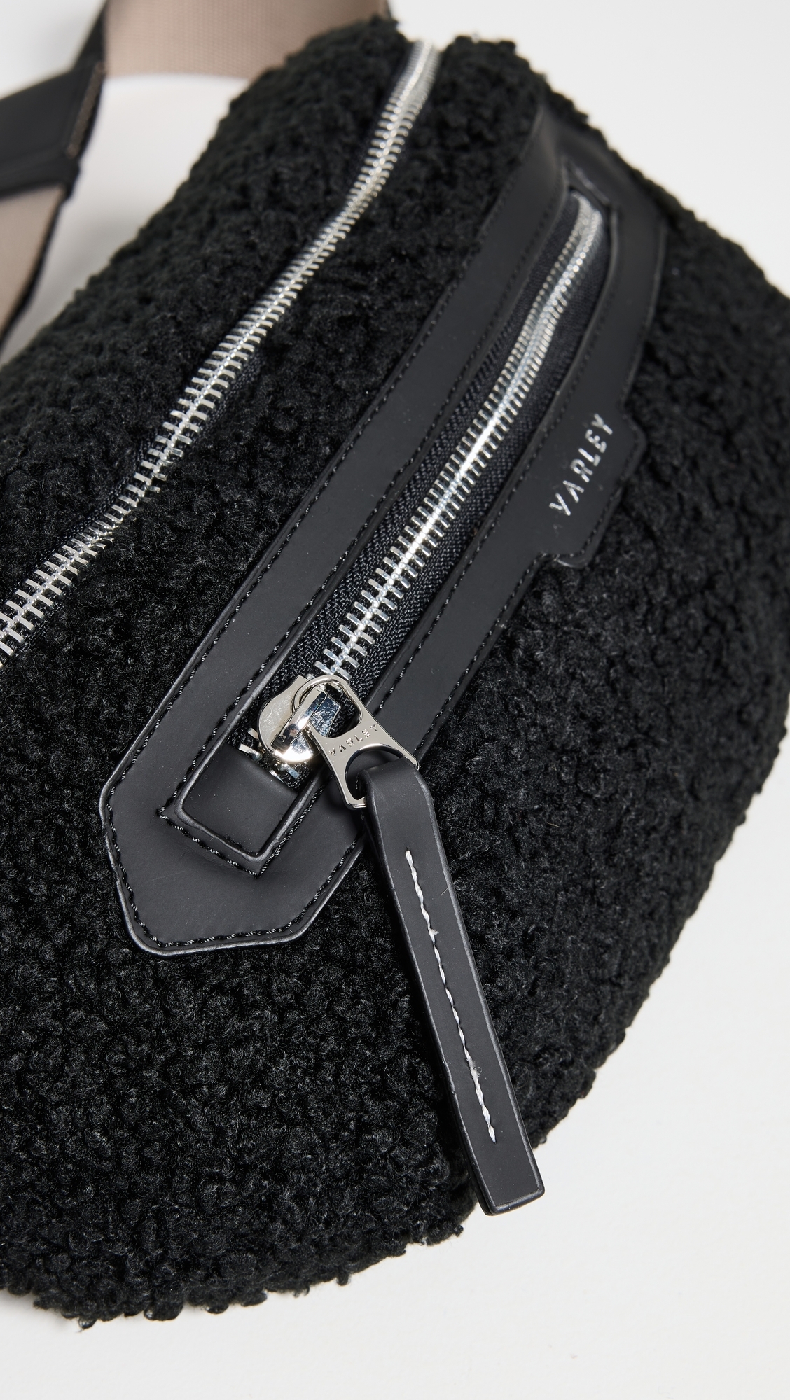 Kansa Sherpa Belt Bag Black One Size