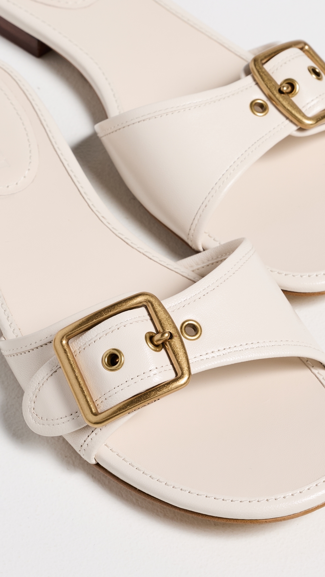 Margot Leather Flat Sandals Chalk