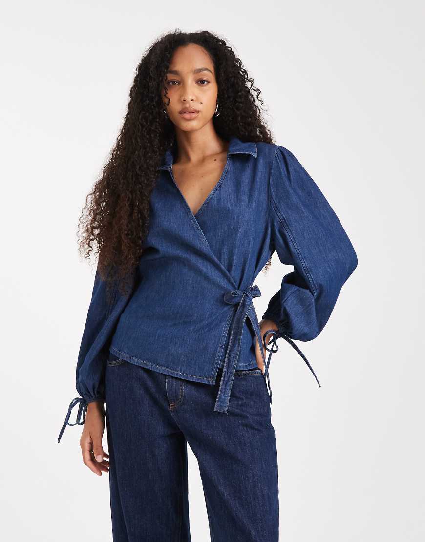Denim wrap top with balloon sleeves in indigo-Blue