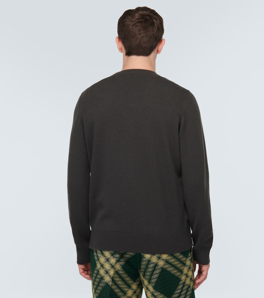 Cashmere sweater