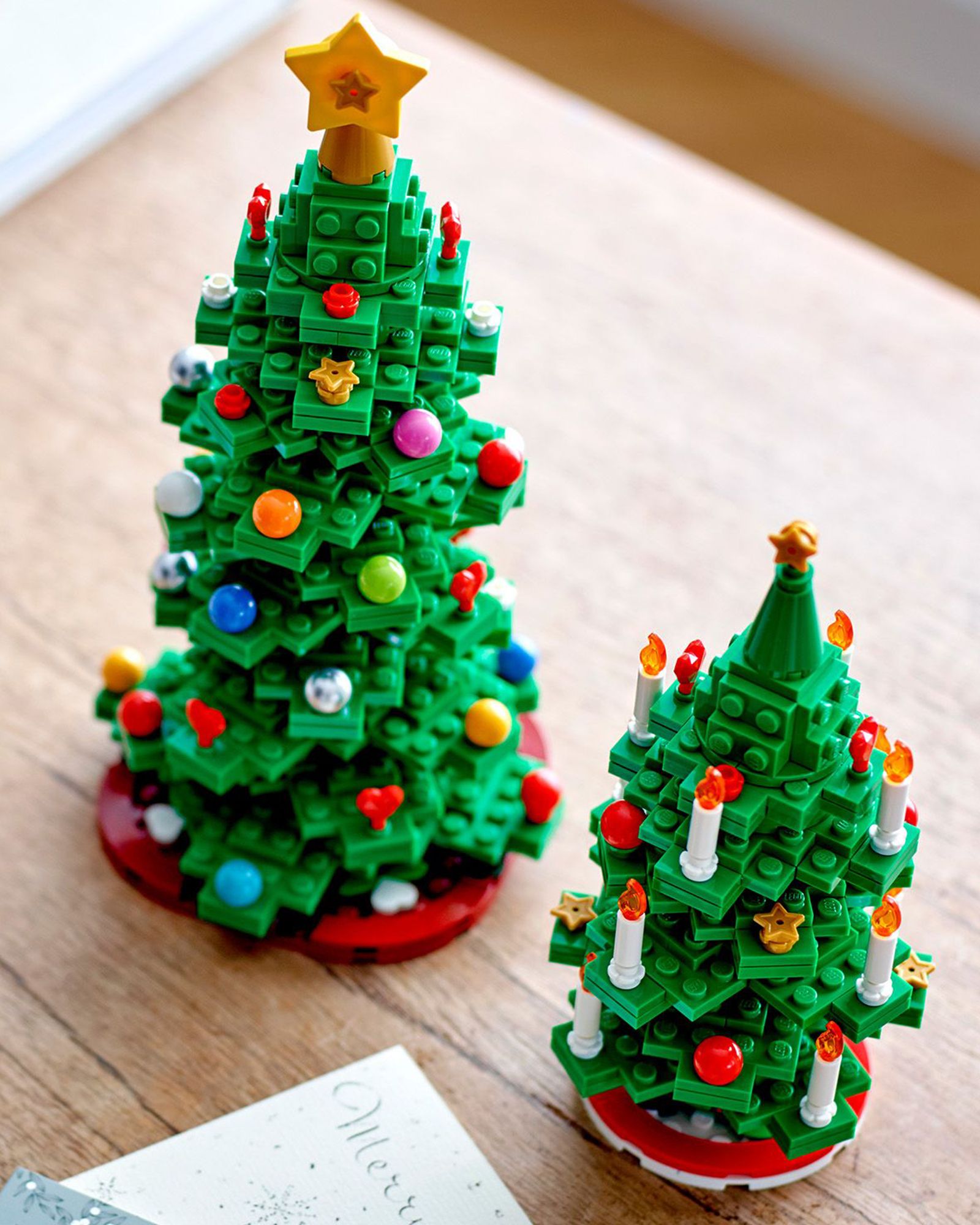 Iconic Weihnachtsbaum - 40573 green male Collectibles & Toys now available at BSTN