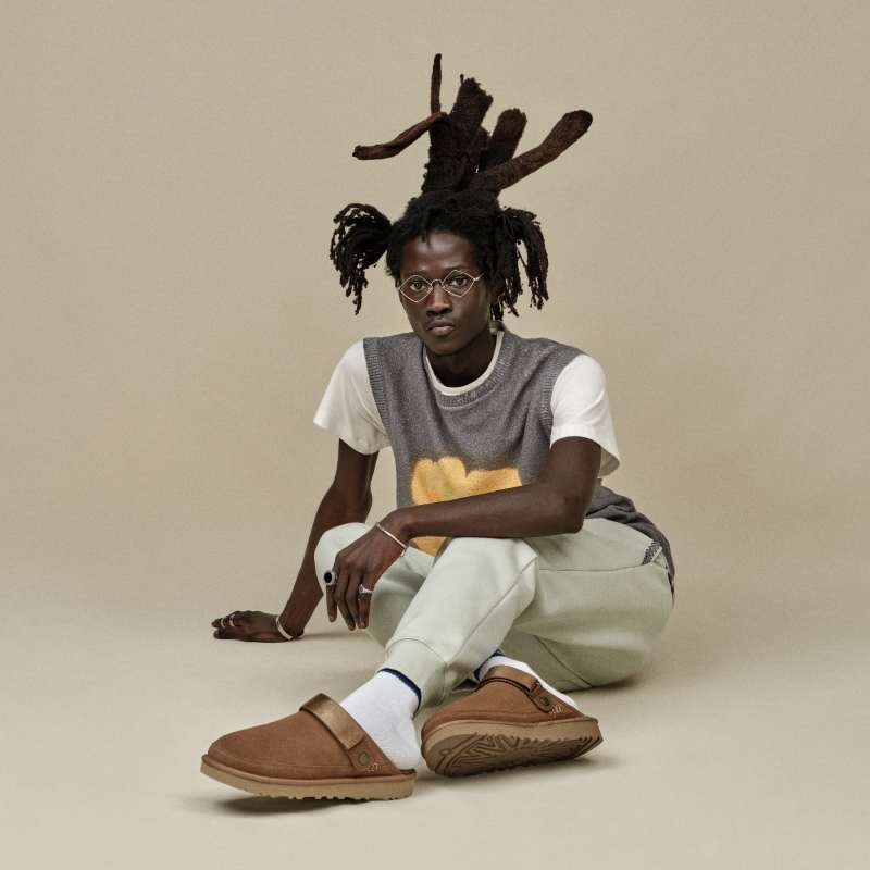 ® Men's Goldencoast Clog II Suede Shoes in Chestnut