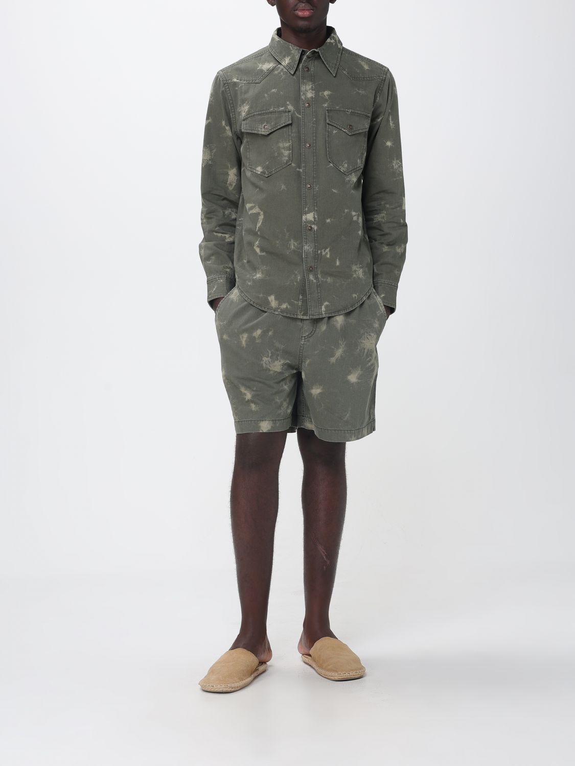Shorts Men color Green