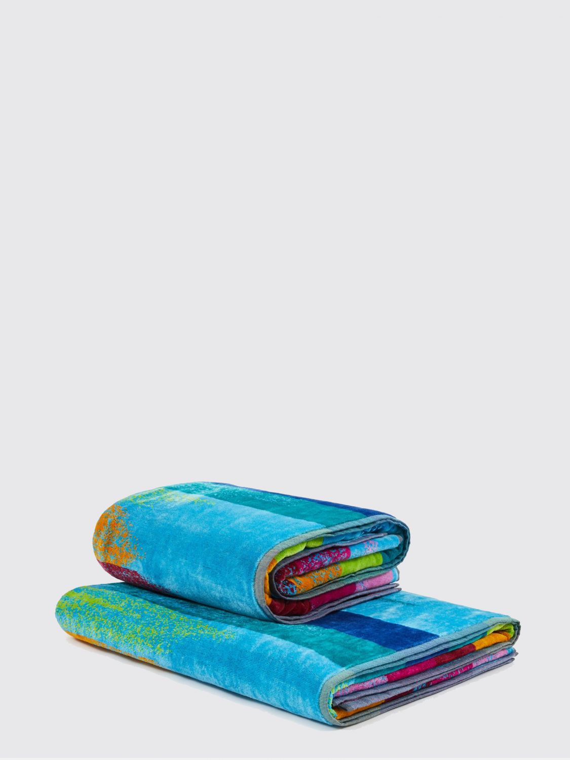 Bath And Beach Towels Lifestyle color Turquoise