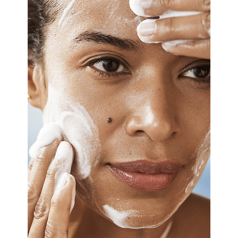 The Essence Foaming Cleanser 125ml