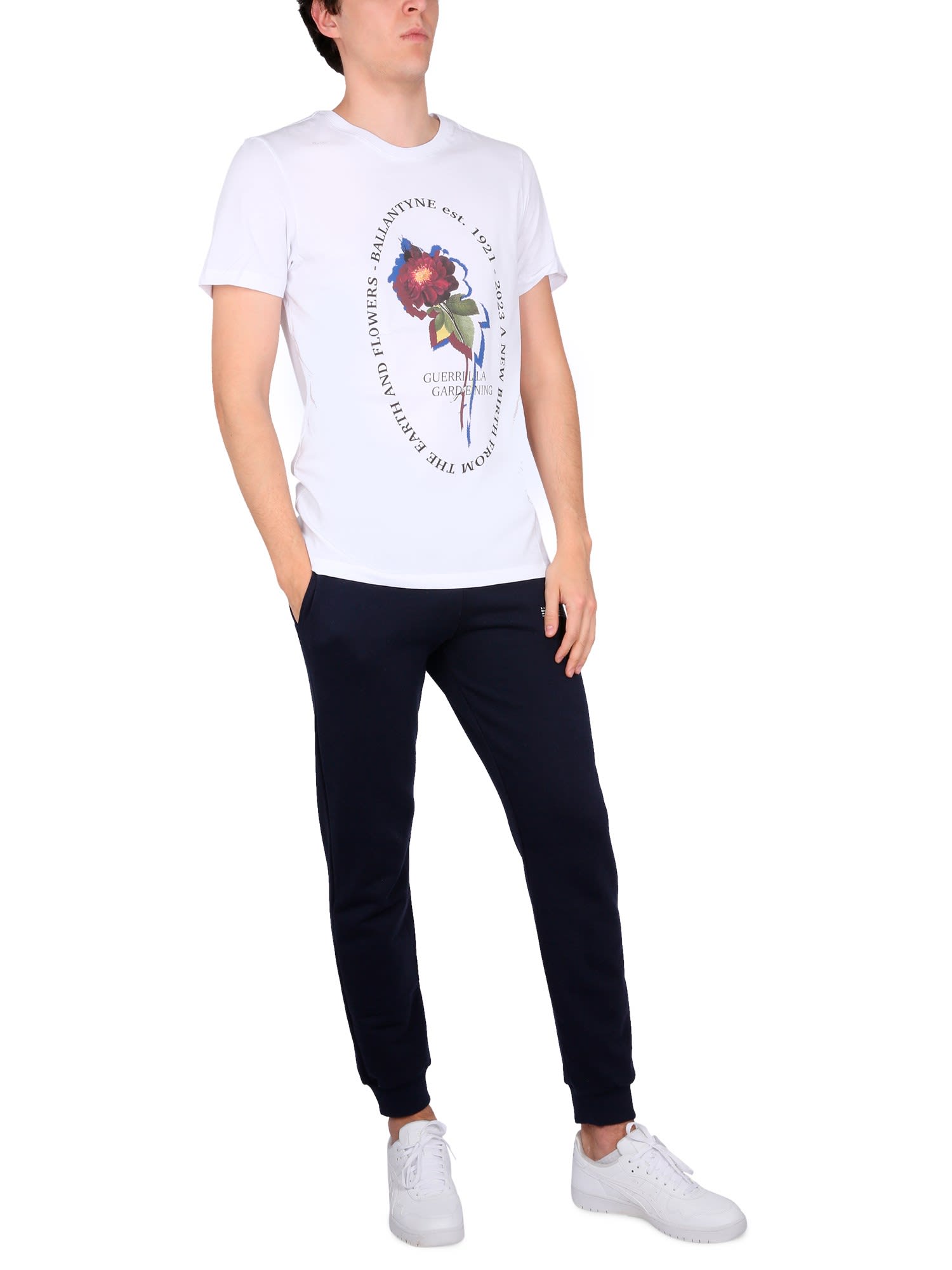 T-Shirts Crewneck T-Shirt