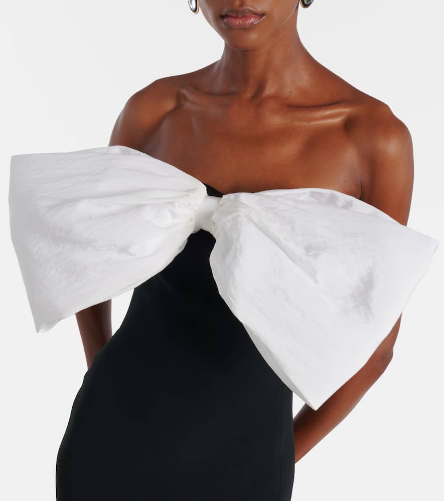 Bow-detail gown