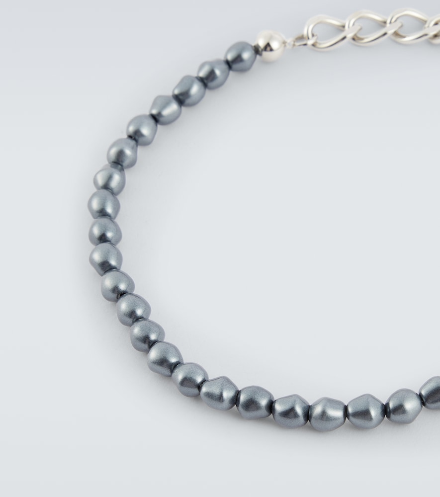 Beaded necklace