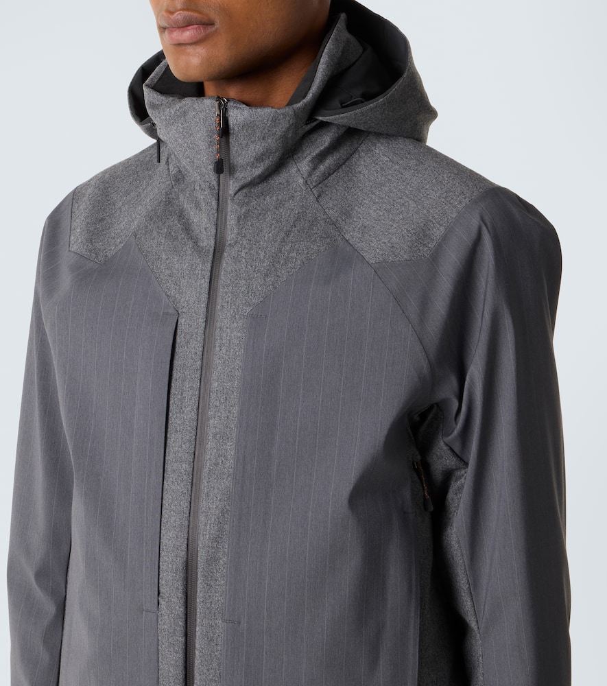 Trace 2.0 pinstripe down jacket