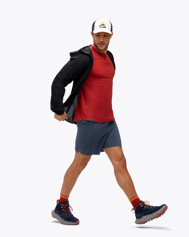 HOKA Men's Skyflow Jacket in Black
