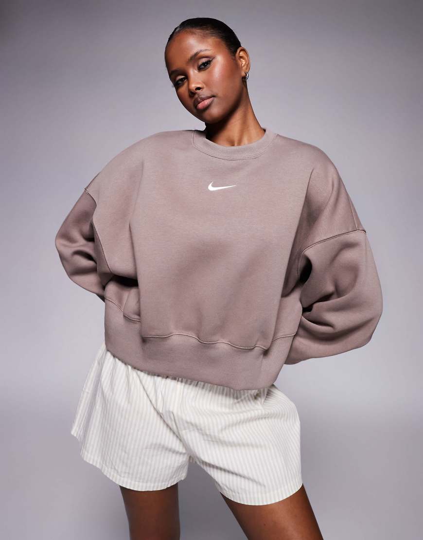Phoenix Fleece super oversized sweatshirt in red-Brown