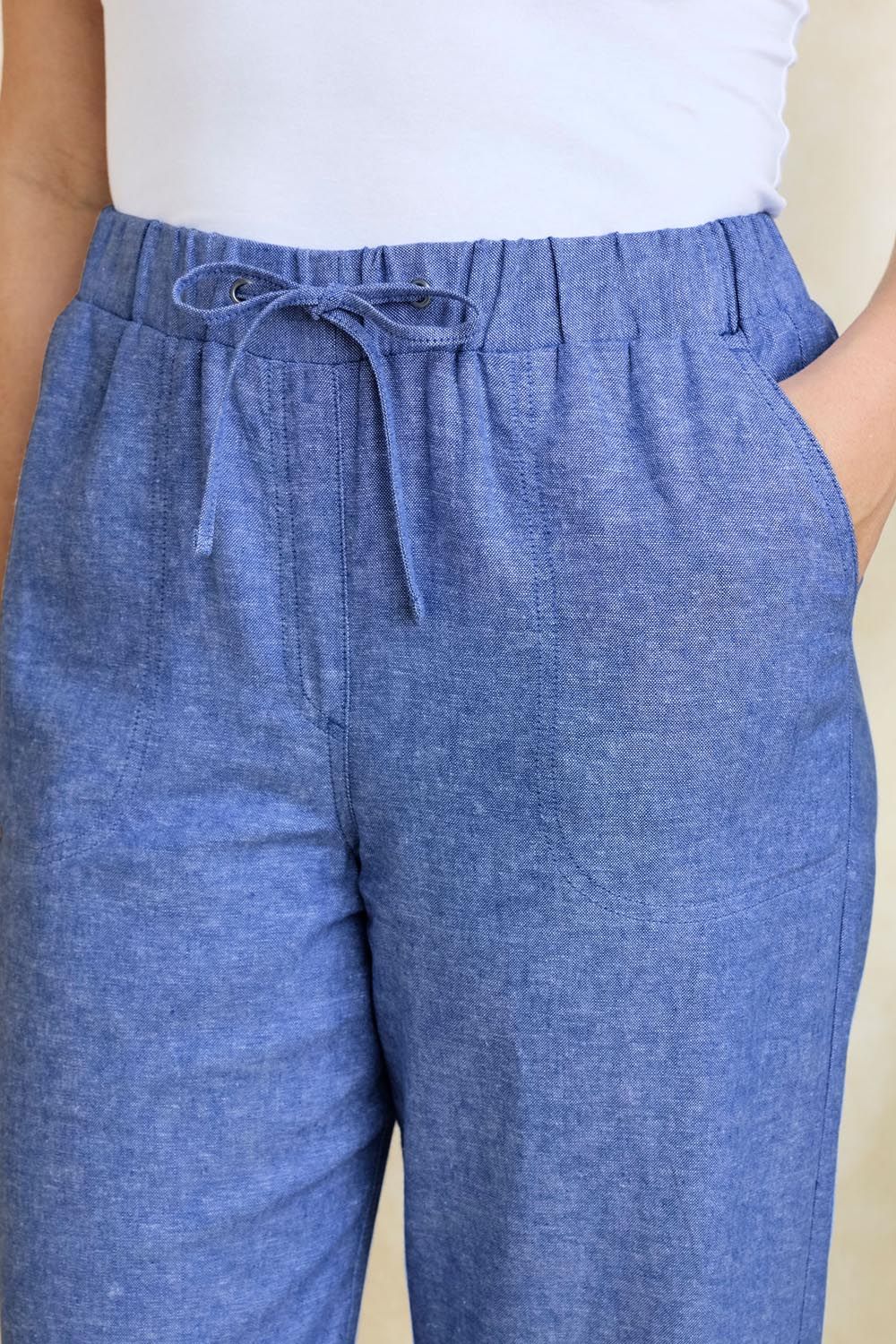 Cotton Traders Linen Blend Relaxed Fit Cropped Trousers 20.5" Inside Leg In Mid Blue