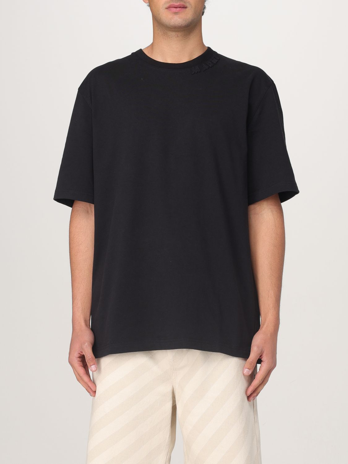 T-Shirt Men color Black