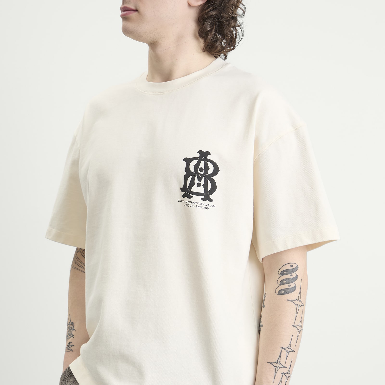 Men's Disc T-Shirt in Oat