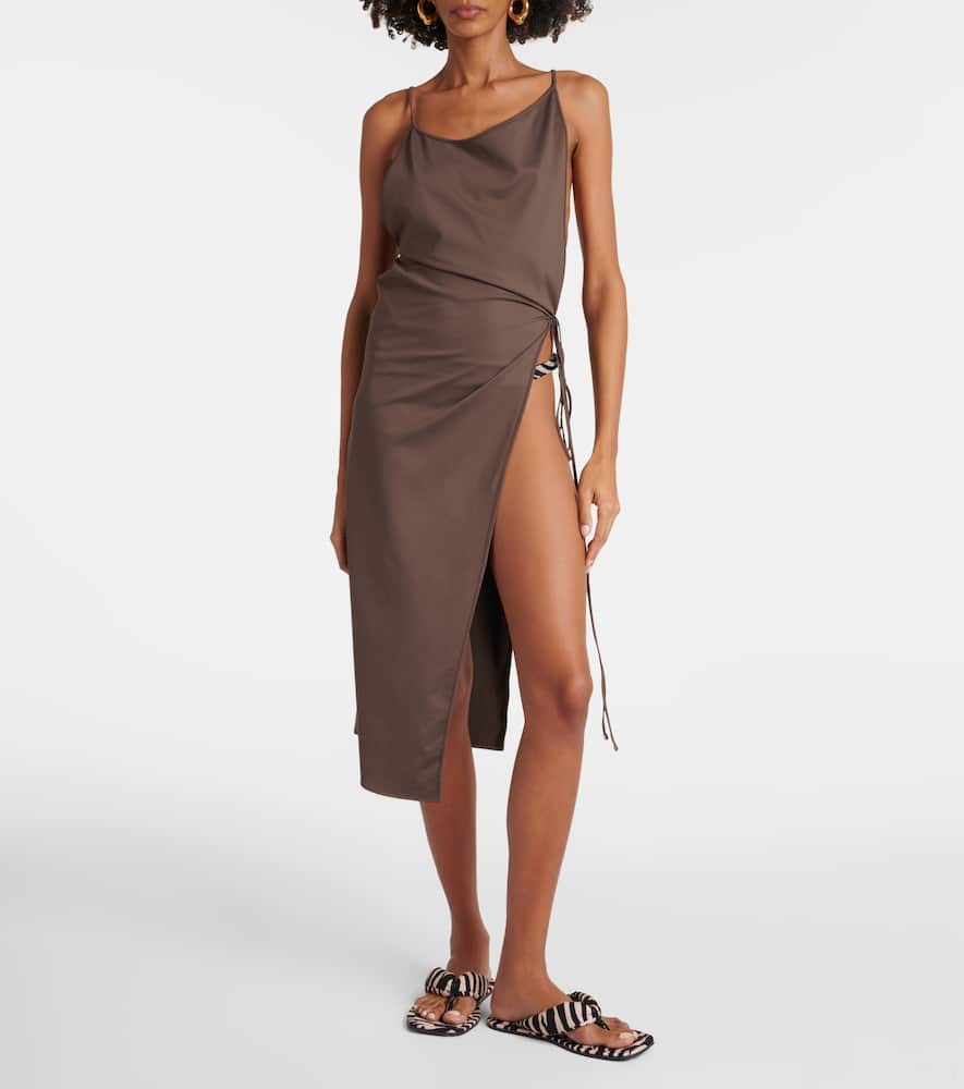 Side-slit gathered midi dress