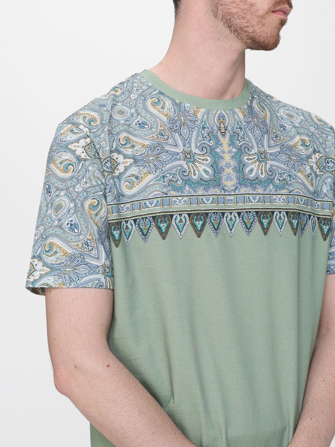 T-Shirt Men color Green