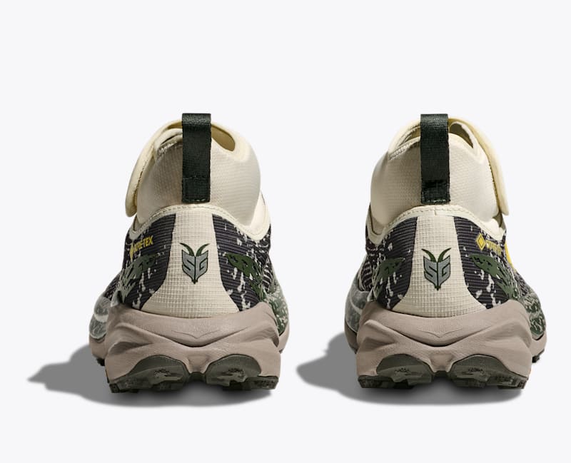 HOKA Men's Speedgoat 6 Mid GTX Shoes in Truffle Salt/Cement