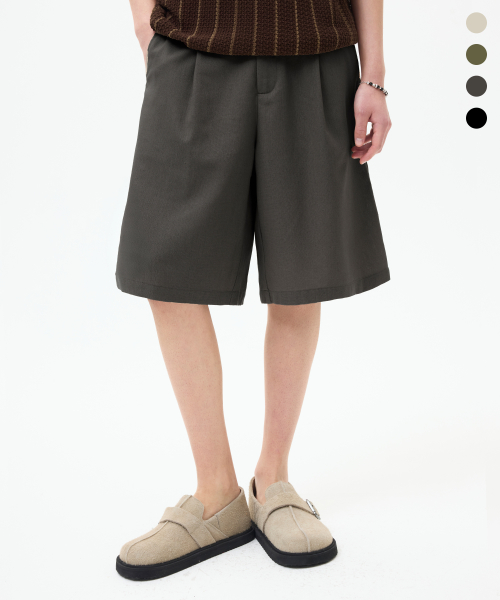 Rain Slub Two-tuck Bermuda Denim Shorts_INDIGO
