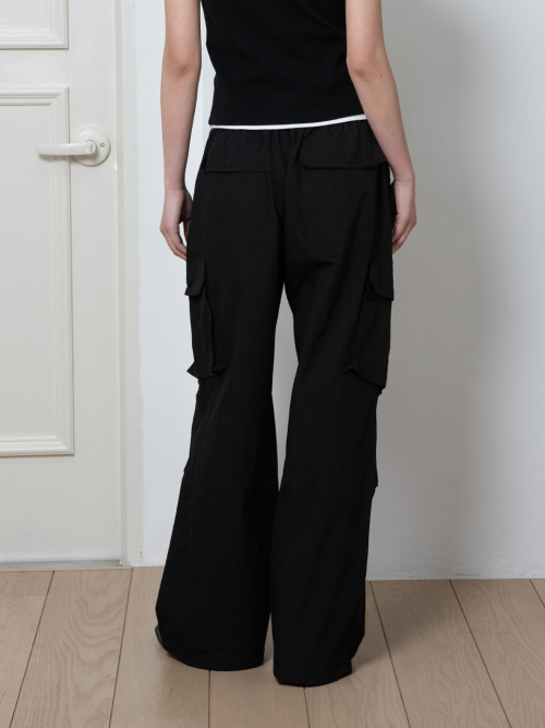 CUTOFF CARGO PARACHUTE PANTS