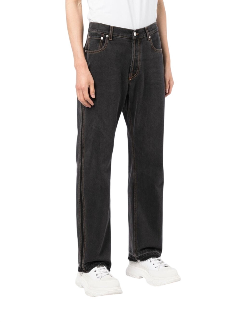 Straight-cut leg jeans