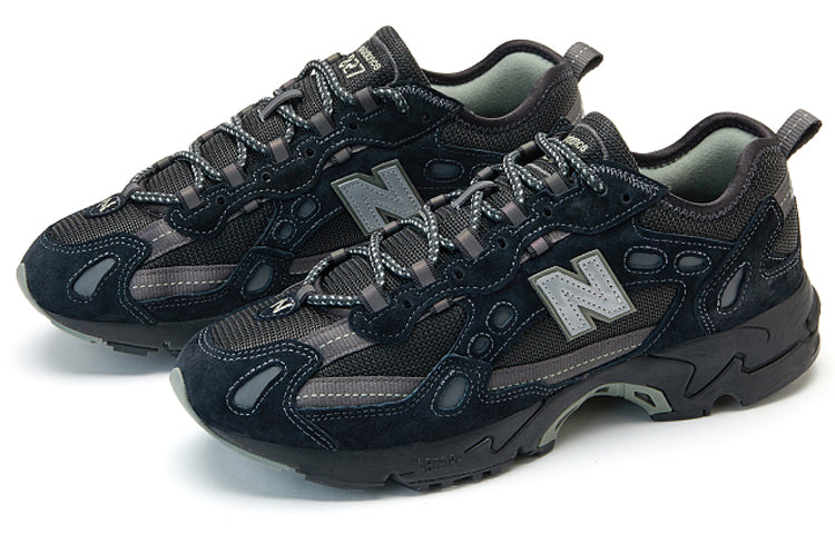 Thisisneverthat x 827 'Black'