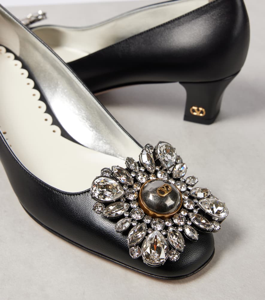 Valentino Garavani Embellished 45 leather pumps