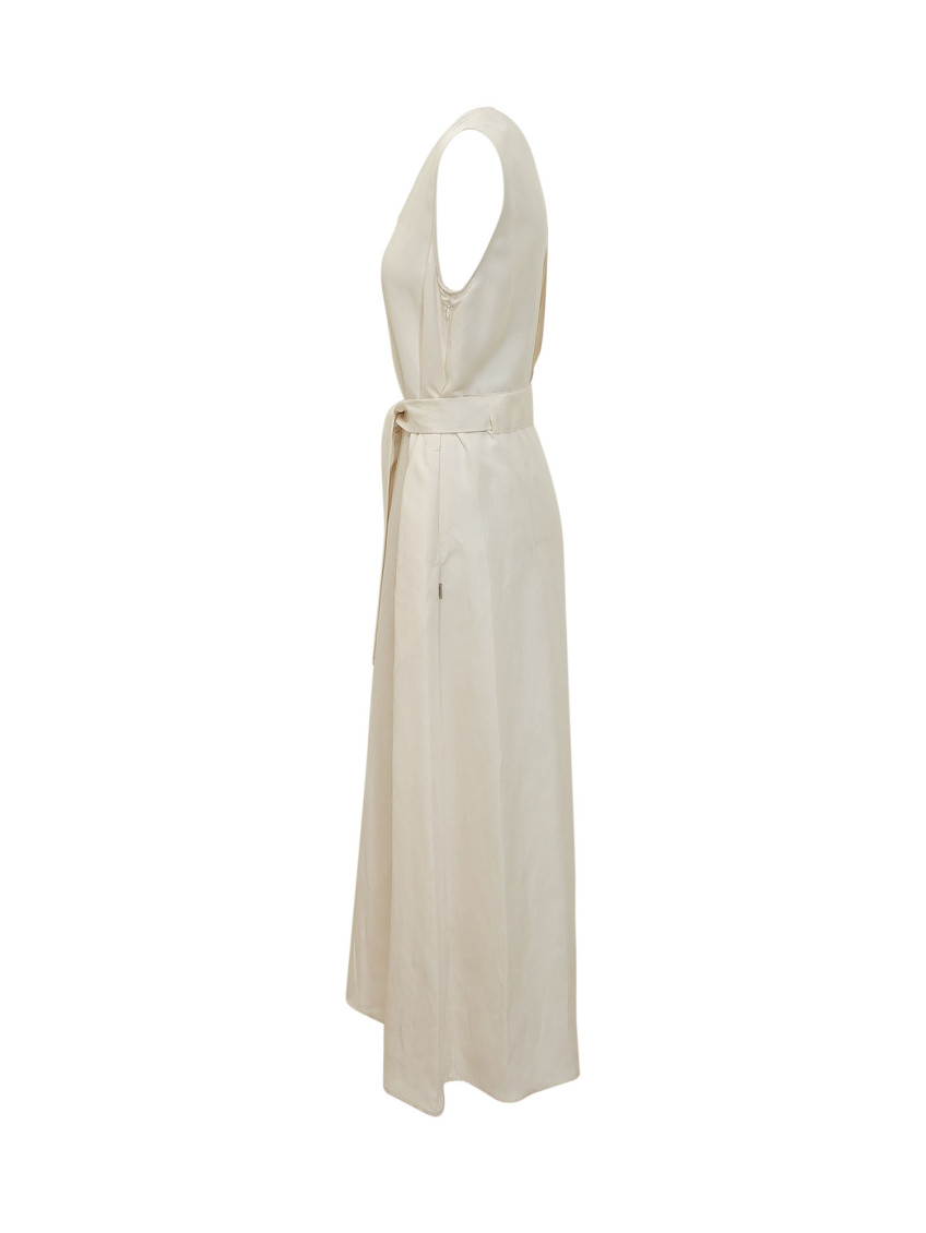 White Solid Scoop Neck Maxi Dress