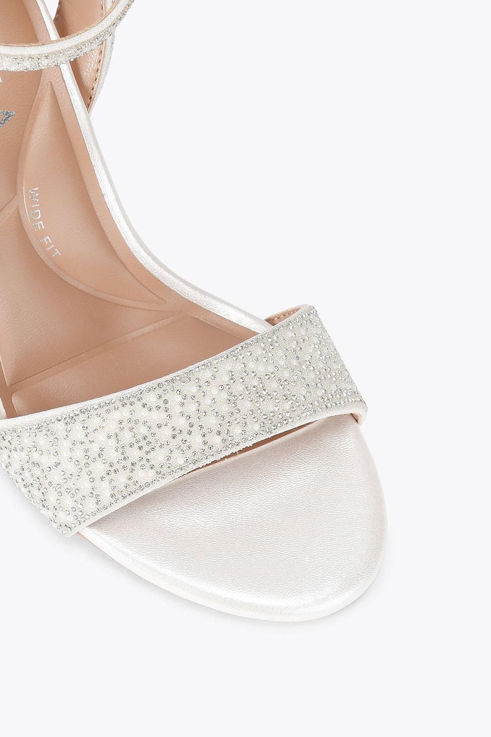 Carvela 'kianni Wide Fit' Fabric Heels In White
