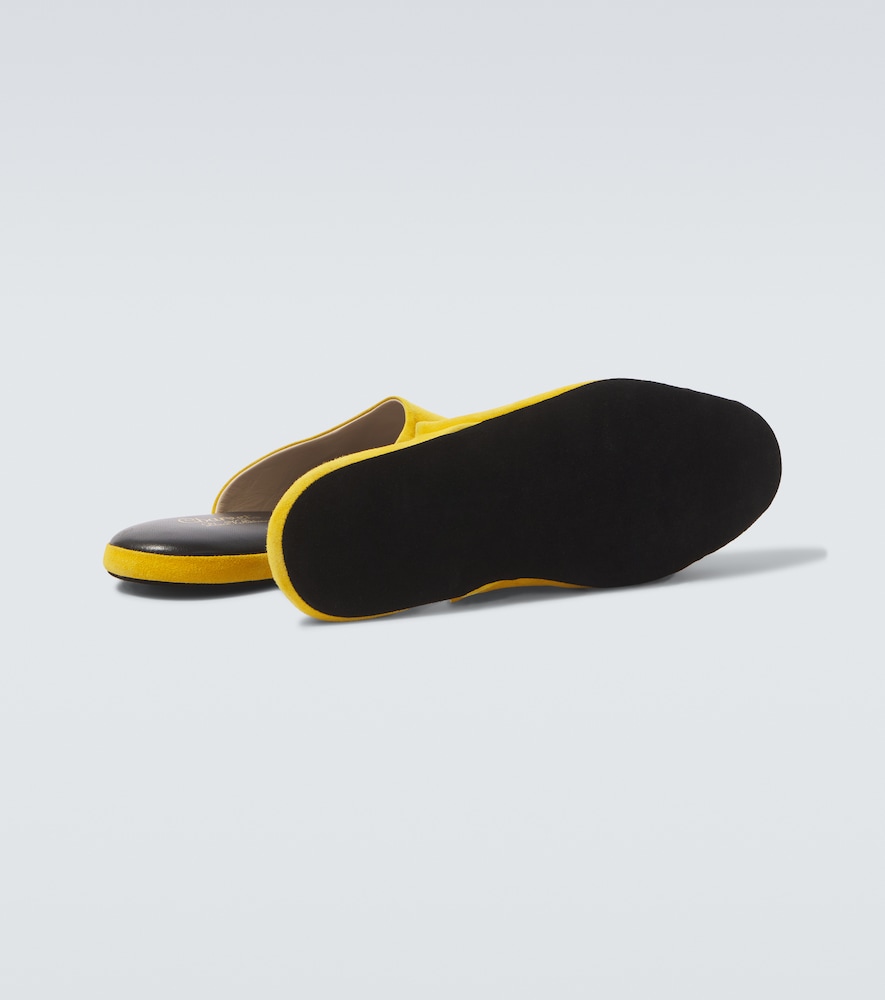 Suede slippers