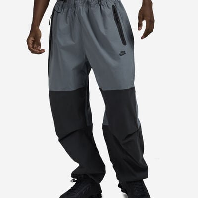 Men's Tech Woven Oversized Pants in Grey