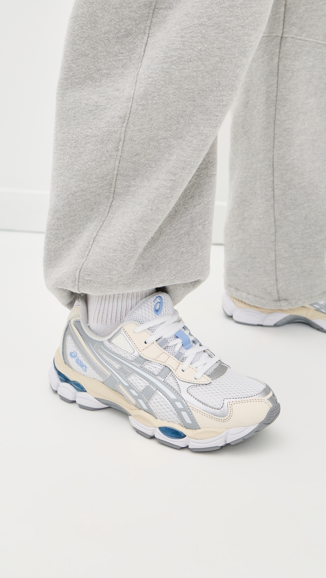 Gel-NYC 2055 Sneakers White/Piedmont Grey W