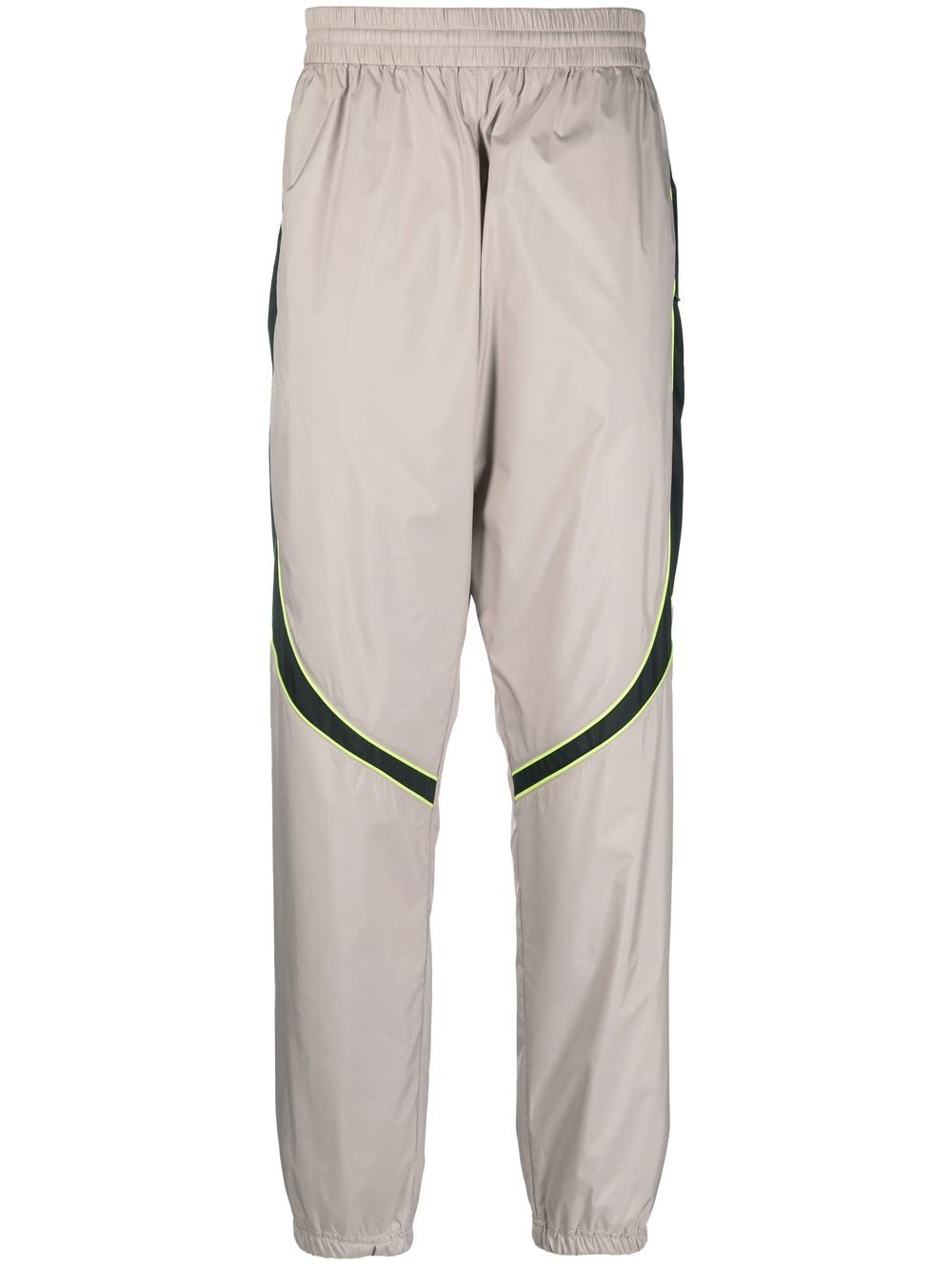 - Relax Fit Trackpants