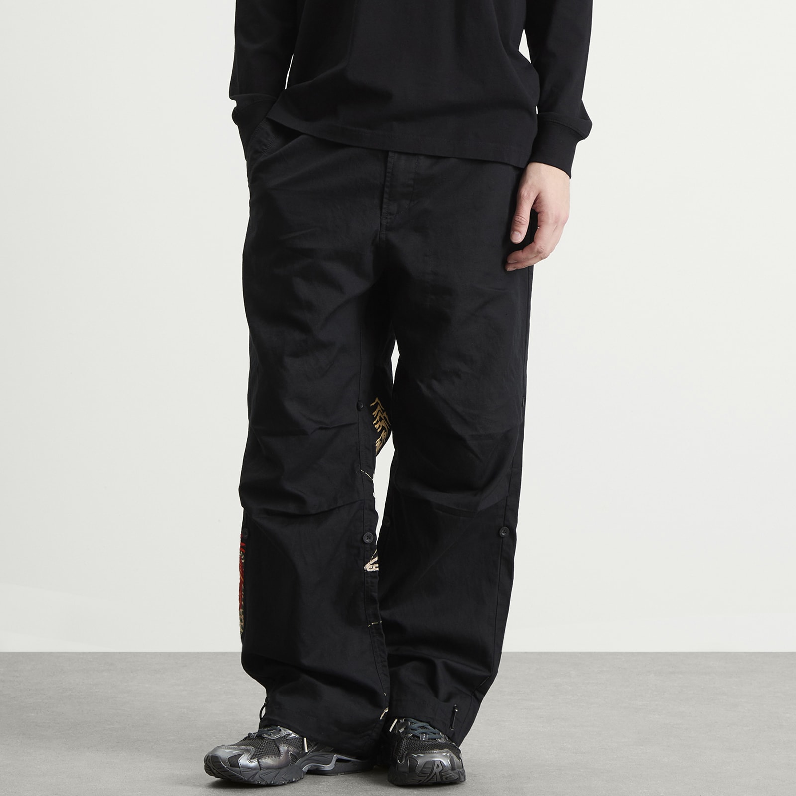 Men's Polar Bear Chimera Embroidered Loose Snopants Black