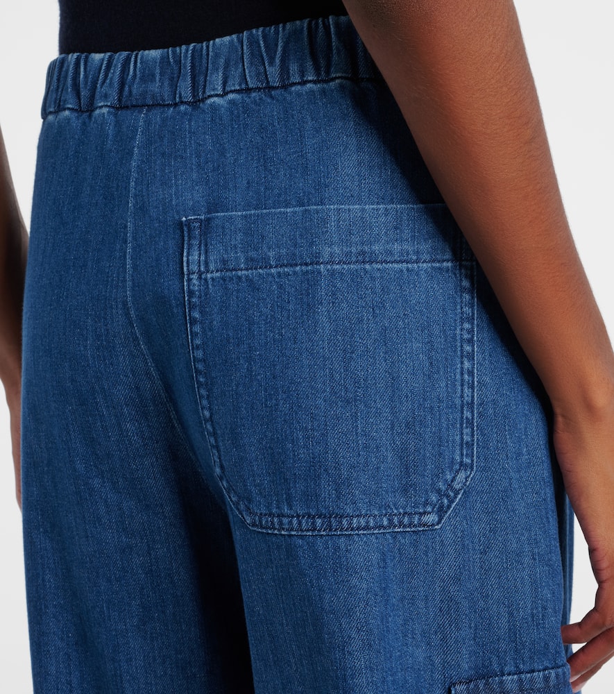 Cropped cargo jeans