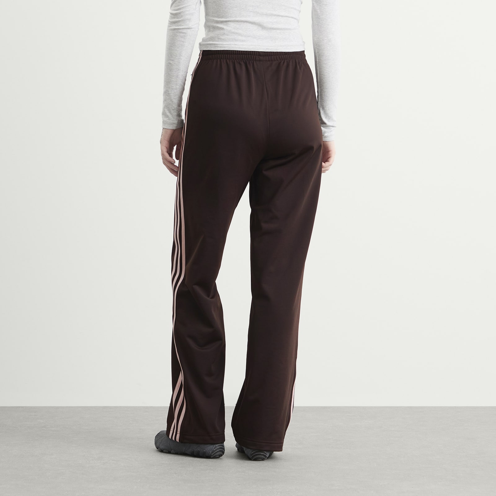 Women's Firebird Loose Trackpants in Aurora Coffee/Sandy Pink