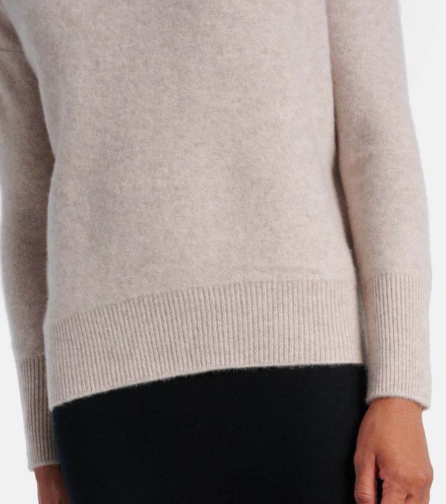 Cashmere sweater