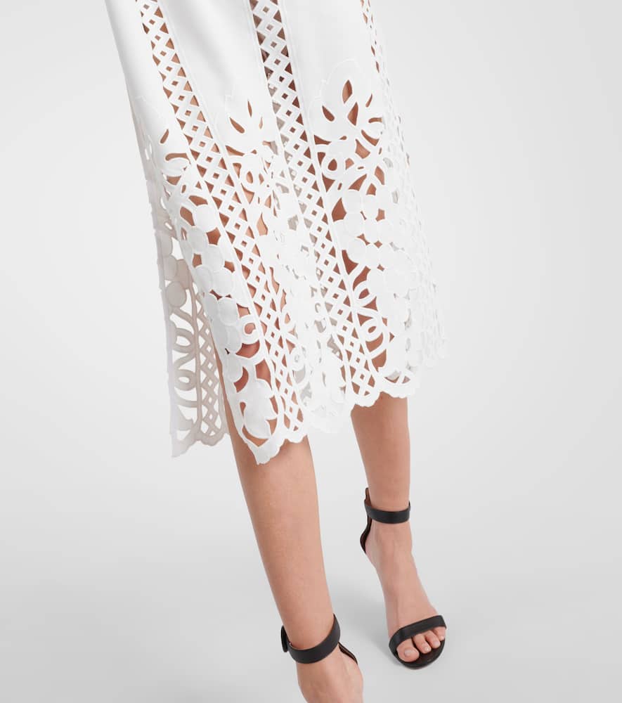 Floral trellis guipure lace-trimmed tunic