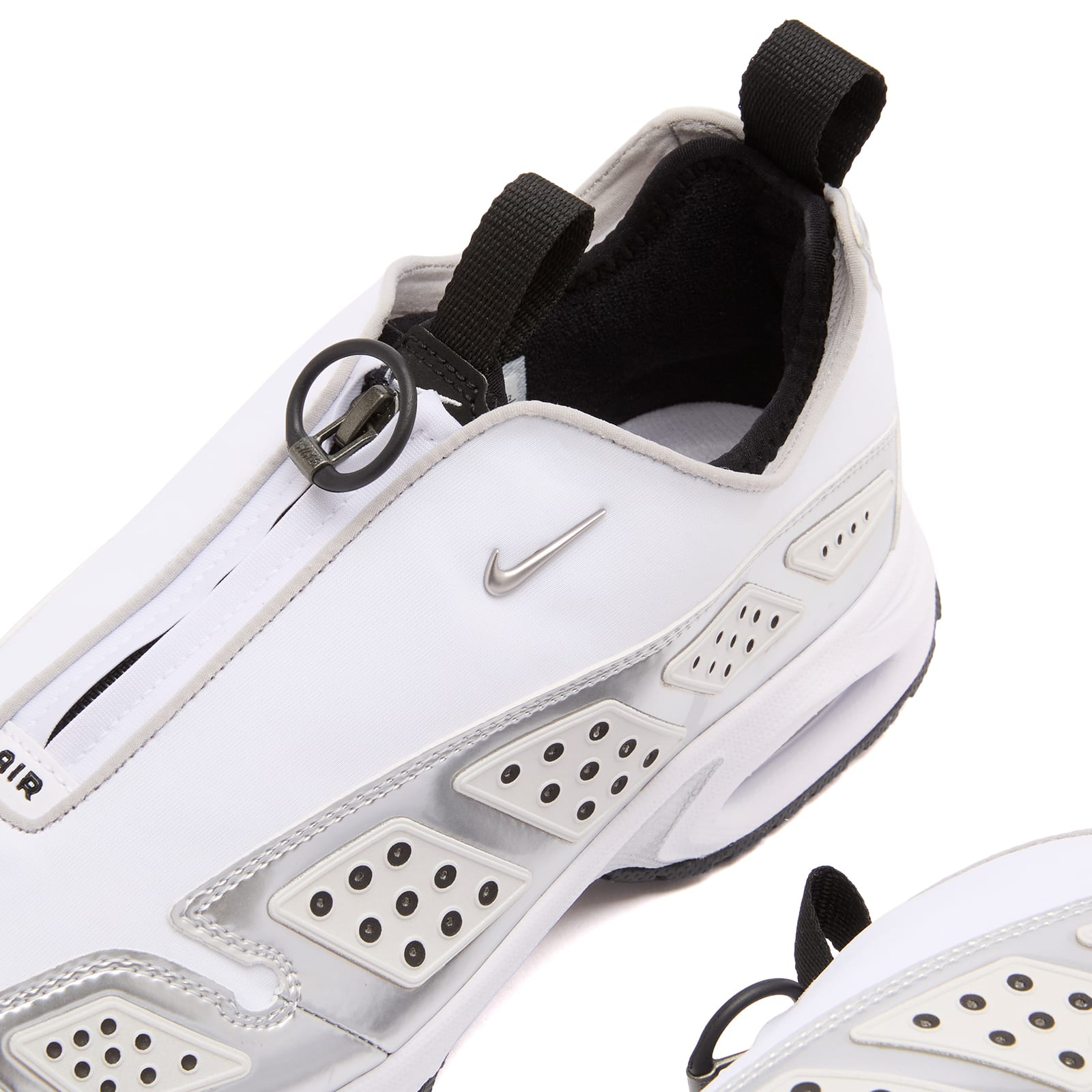 Women s Air Max SNDR Sneakers White / Black / Metallic Silver