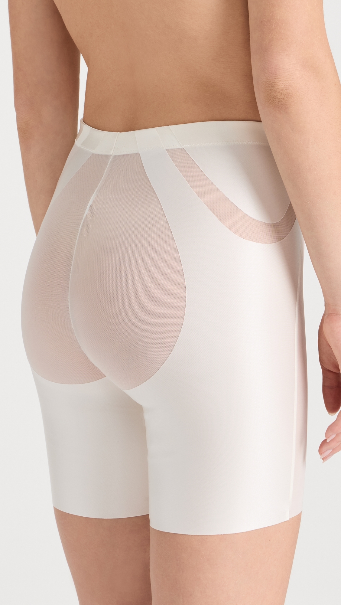 Booty Lifting Mid Thigh Shorts Linen