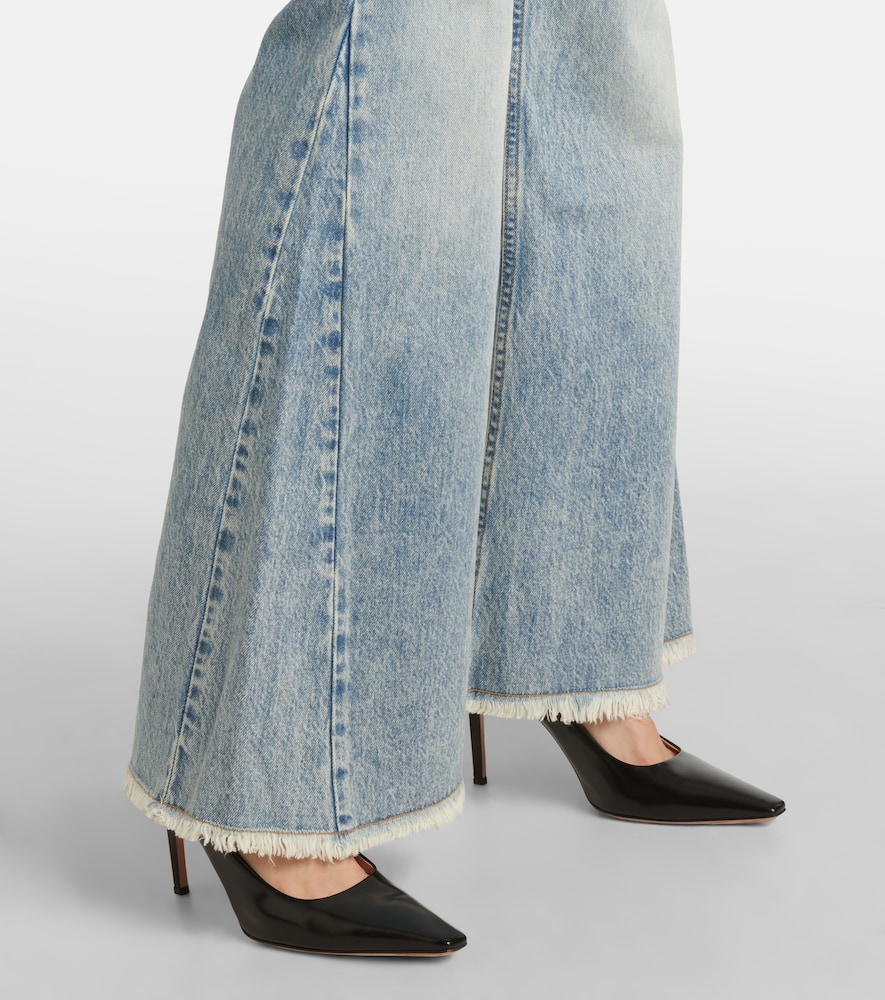 Low-rise wide-leg jeans