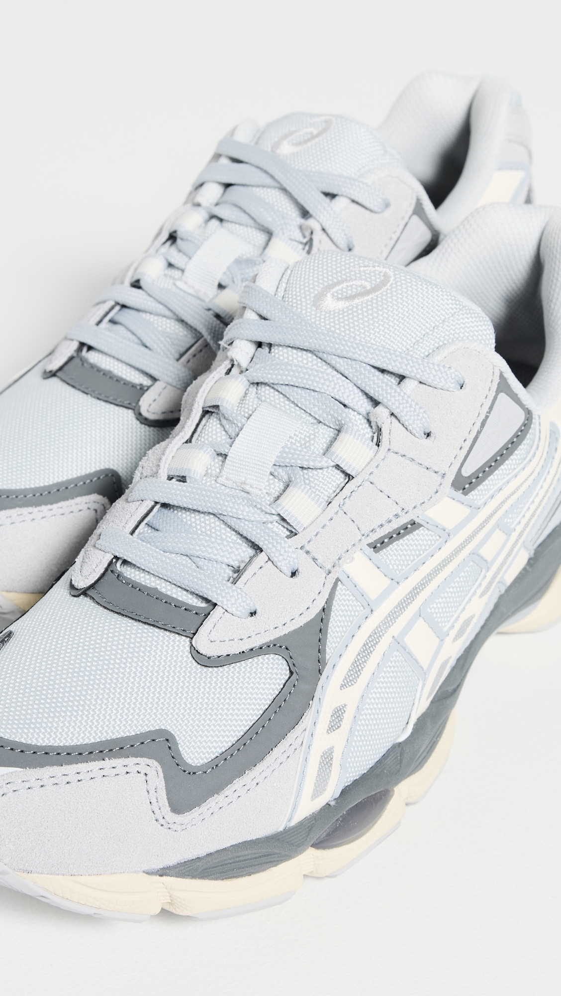 GEL-NYC 2055 Sneakers Glacier Grey/Cream W