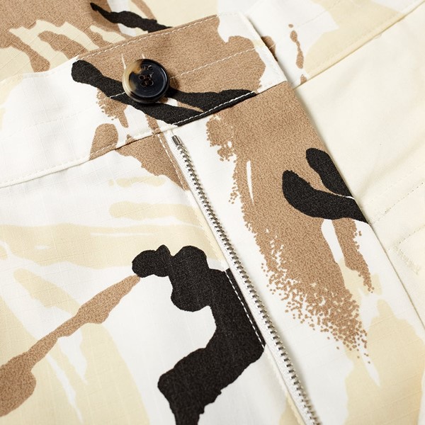 Camouflage cargo Bermuda shorts
