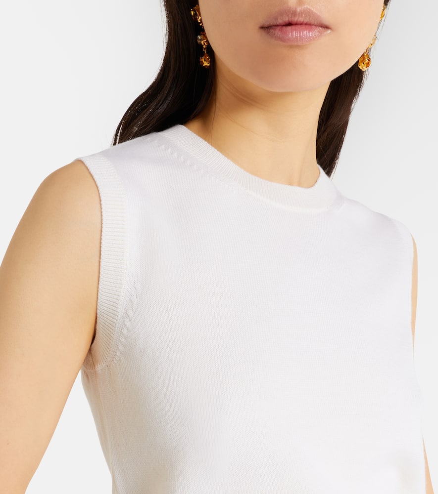 Virgin wool sweater vest