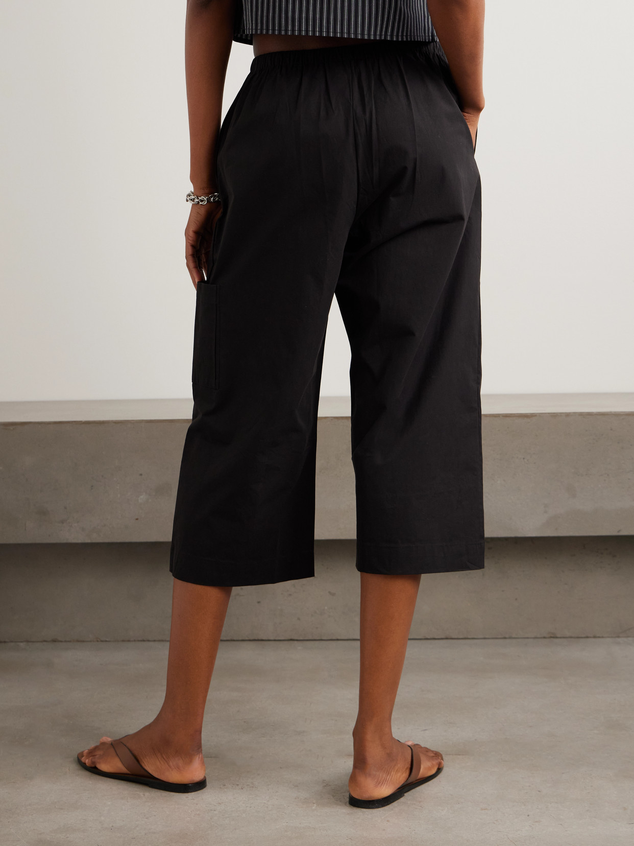 Mid Pocket Organic Cotton Tapered Pants - Black