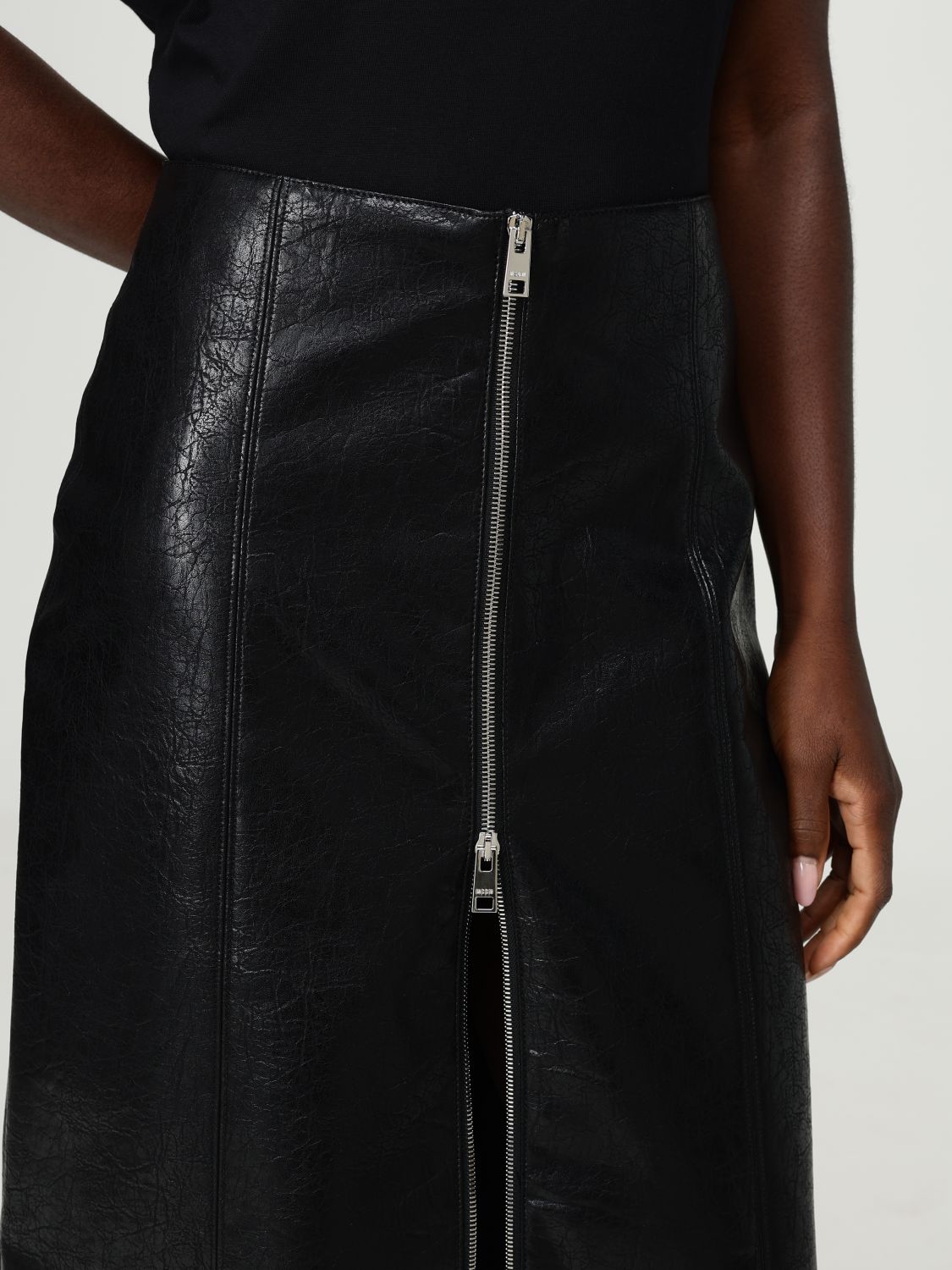 Skirt Woman color Black