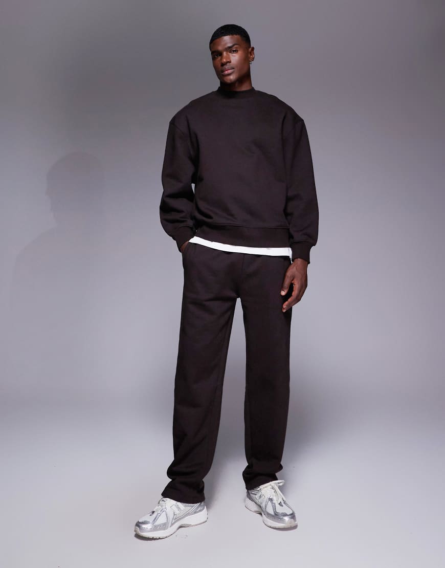 Premium heavyweight straight leg joggers in brown