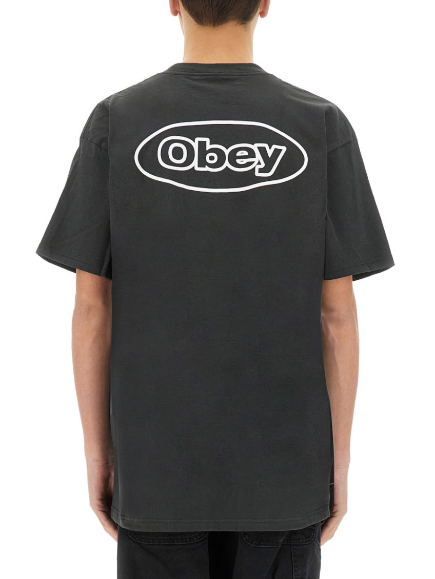 T-shirt reaction