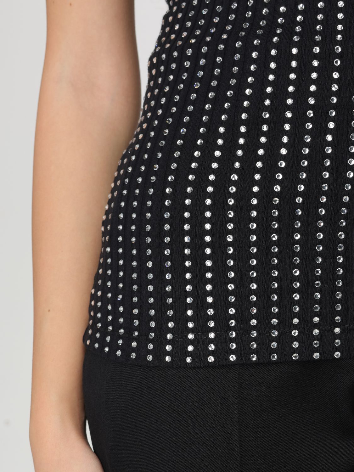 Top Woman color Black